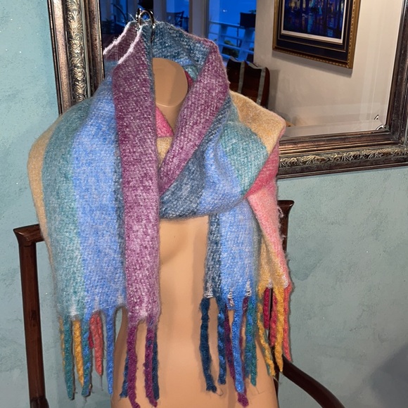 🌈colors: Chloe & Lex oversized scarf/mini … - Picture 3 of 9